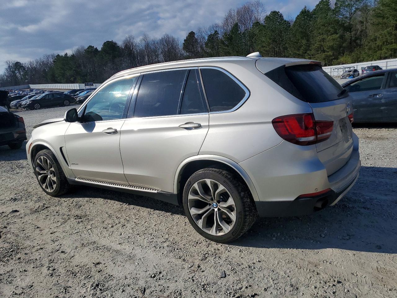 2016 BMW X5 XDRIVE35I photo 2