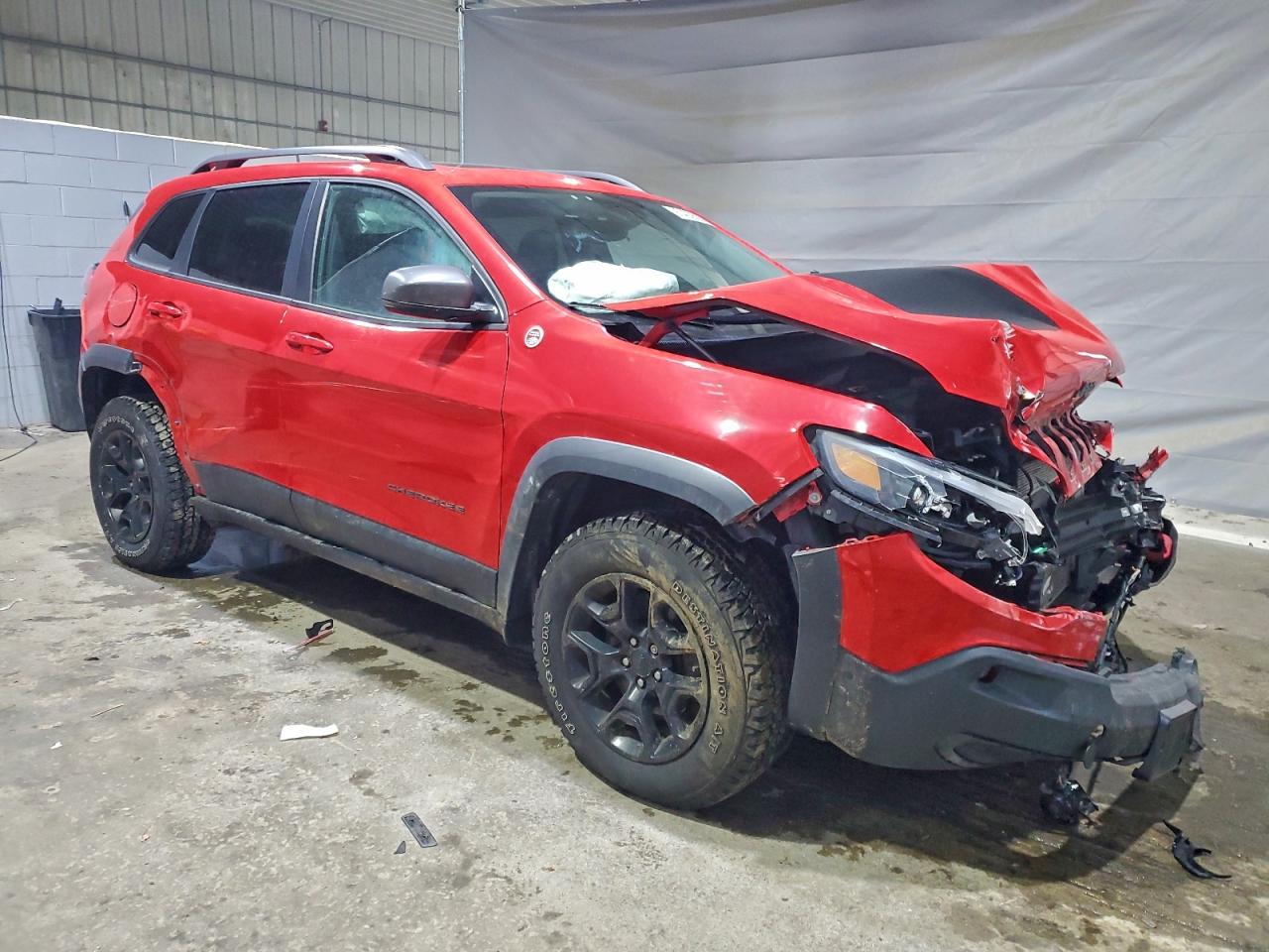 2019 JEEP CHEROKEE TRAILHAWK photo 4