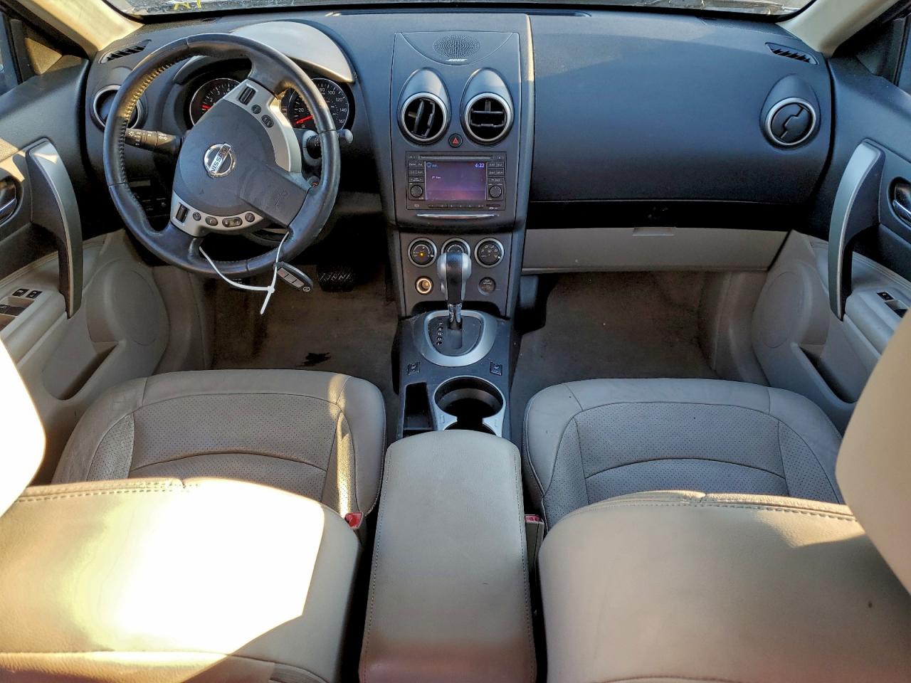 2011 NISSAN ROGUE S photo 8