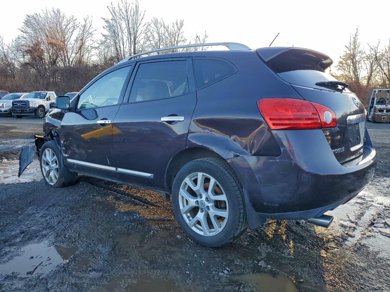2011 NISSAN ROGUE S photo 2