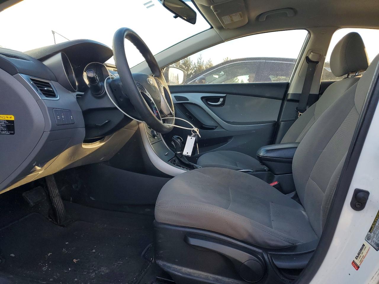 2014 HYUNDAI ELANTRA SE photo 7