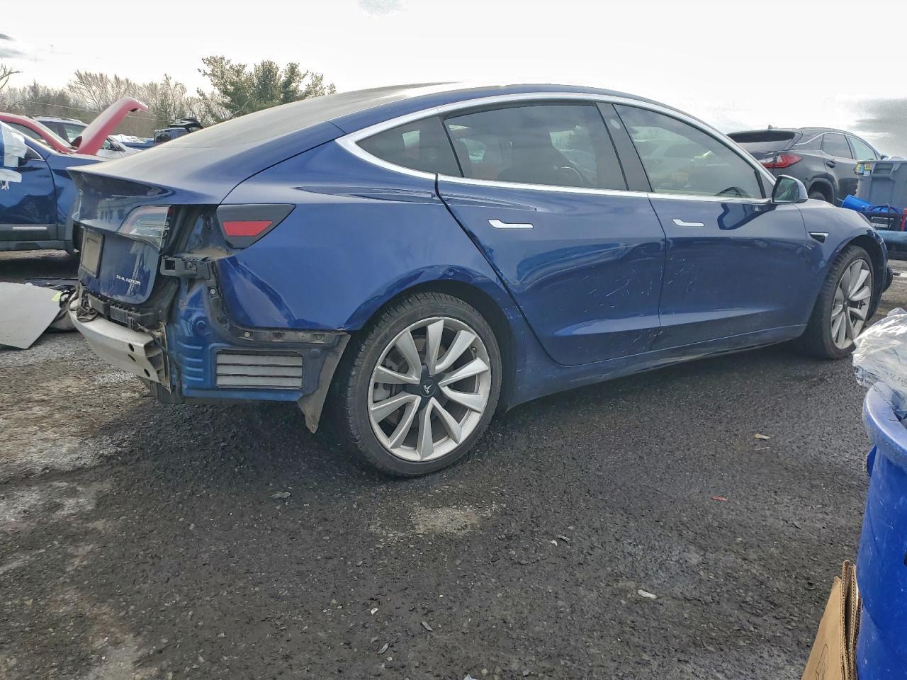 2019 TESLA MODEL 3 photo 3