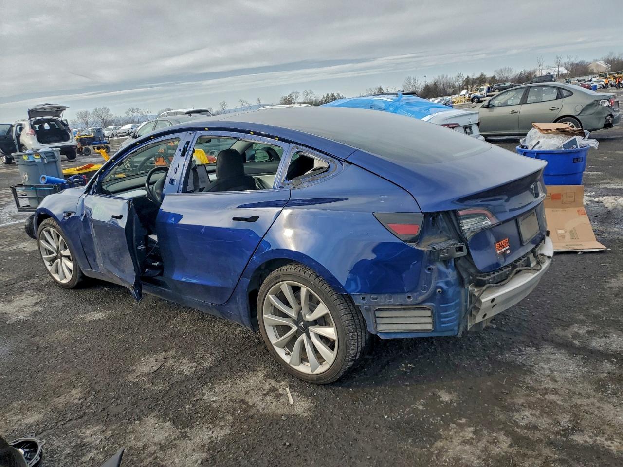 2019 TESLA MODEL 3 photo 2
