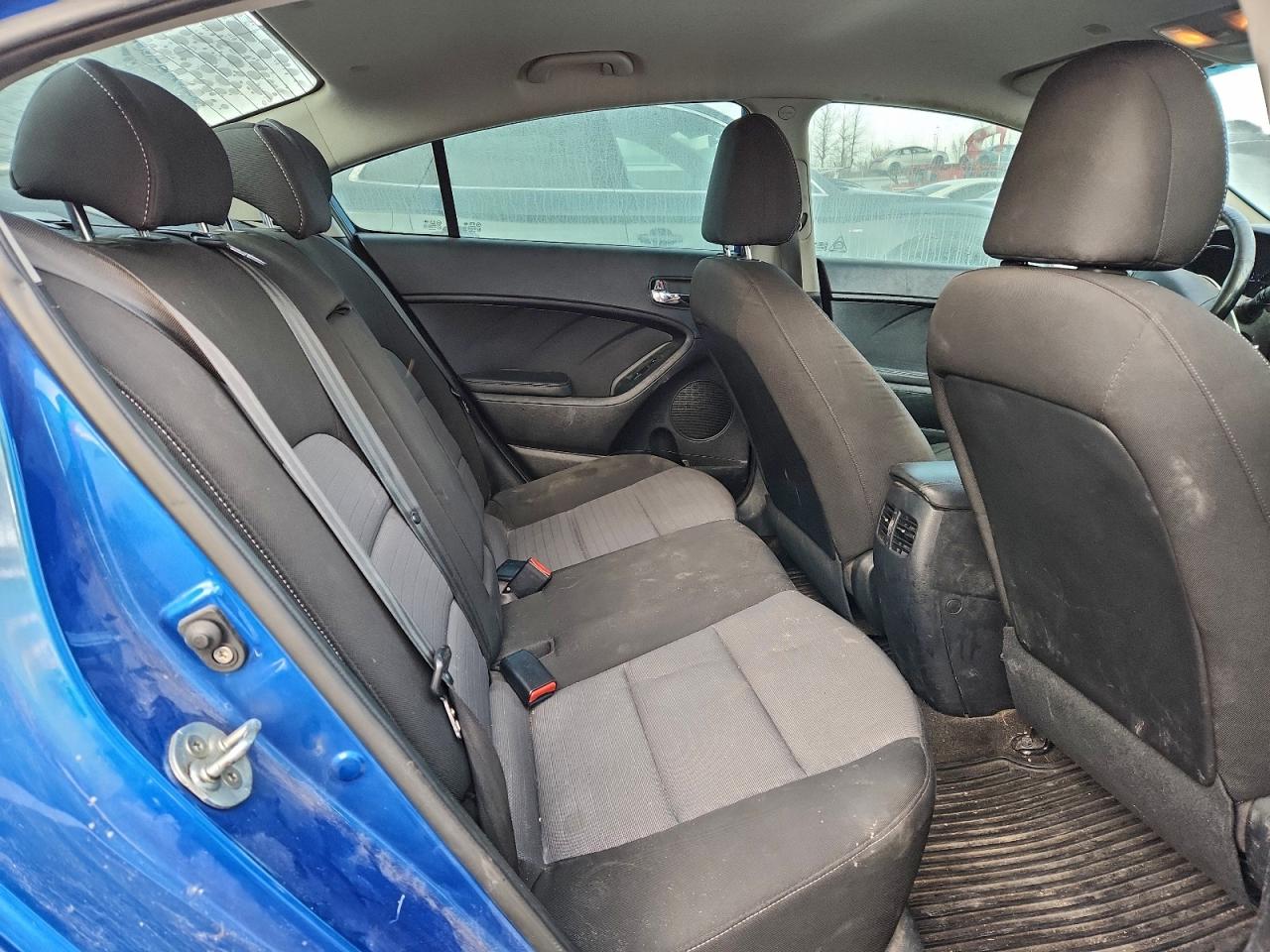 2015 KIA FORTE LX photo 10
