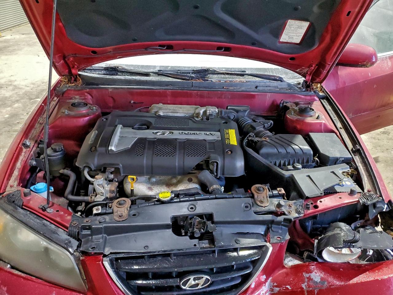 2004 HYUNDAI ELANTRA GLS photo 11