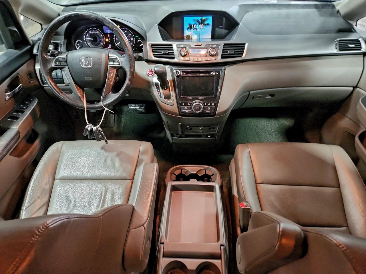 2014 HONDA ODYSSEY TOURING photo 8