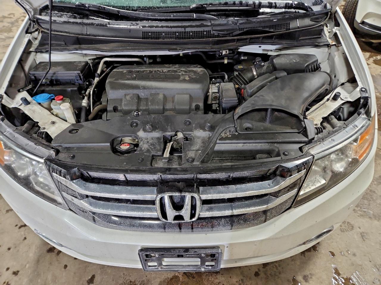 2014 HONDA ODYSSEY TOURING photo 12