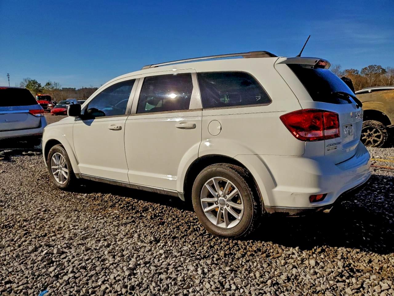 2017 DODGE JOURNEY SXT photo 2
