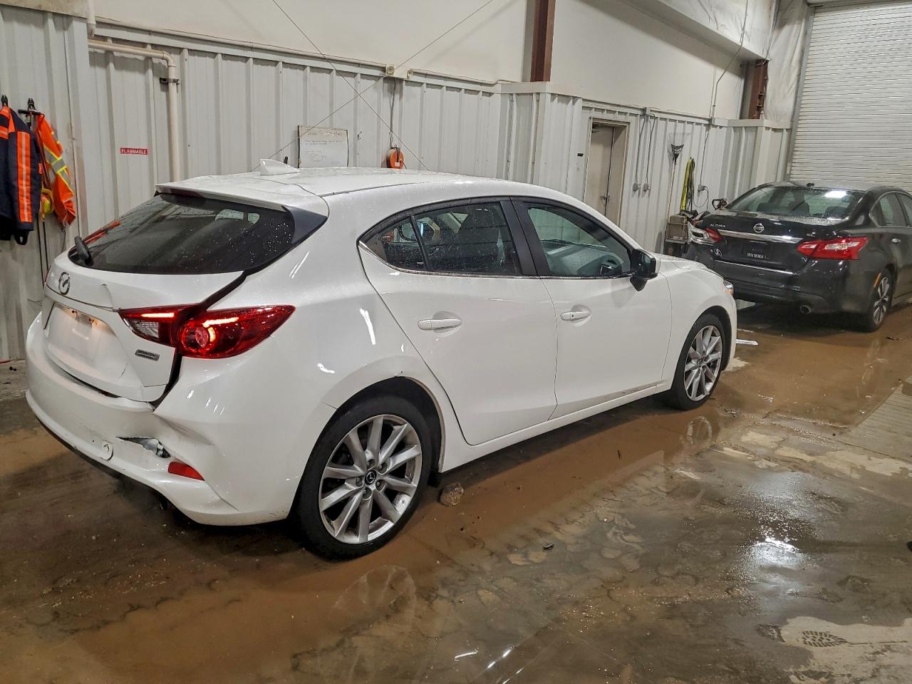 2017 MAZDA 3 GRAND TOURING photo 3
