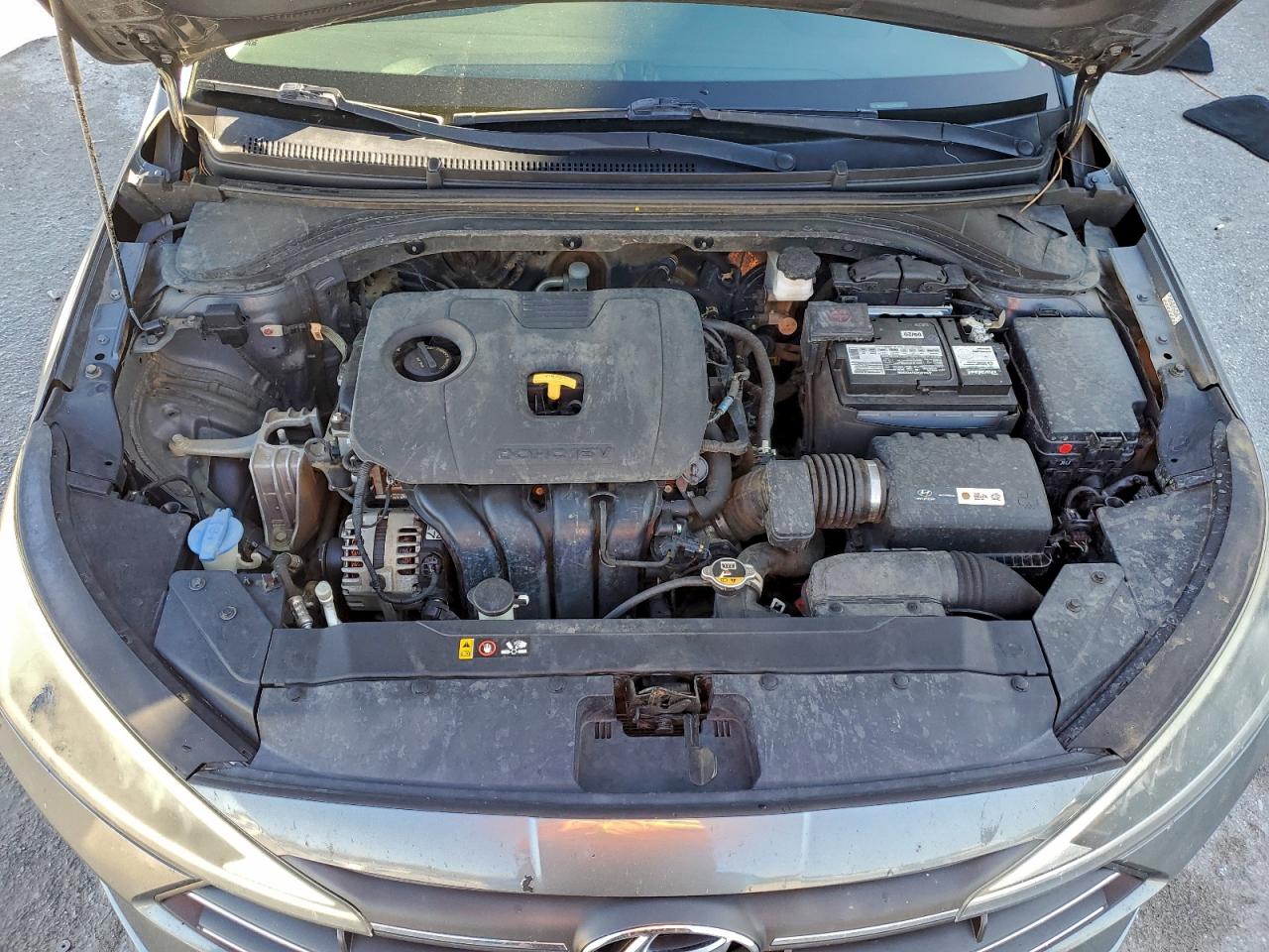 2019 HYUNDAI ELANTRA SE photo 11