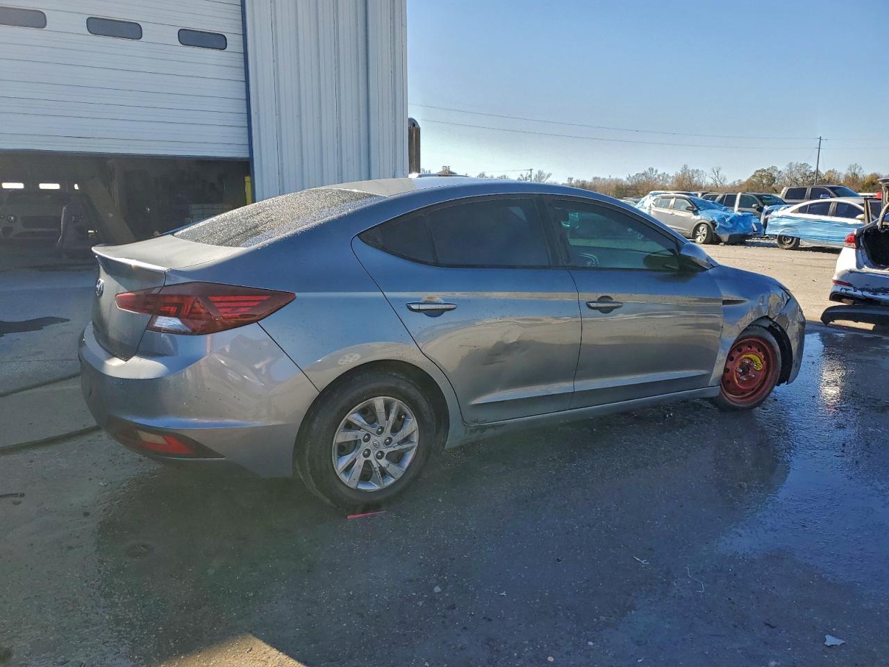 2019 HYUNDAI ELANTRA SE photo 3