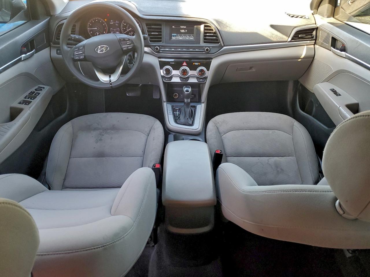 2019 HYUNDAI ELANTRA SE photo 8