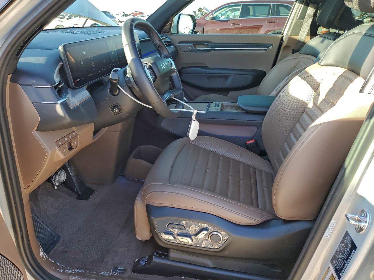 2024 KIA EV9 LAND photo 7