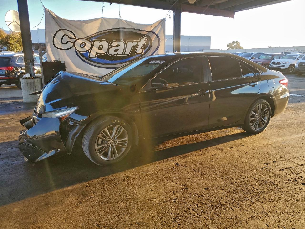 2015 TOYOTA CAMRY