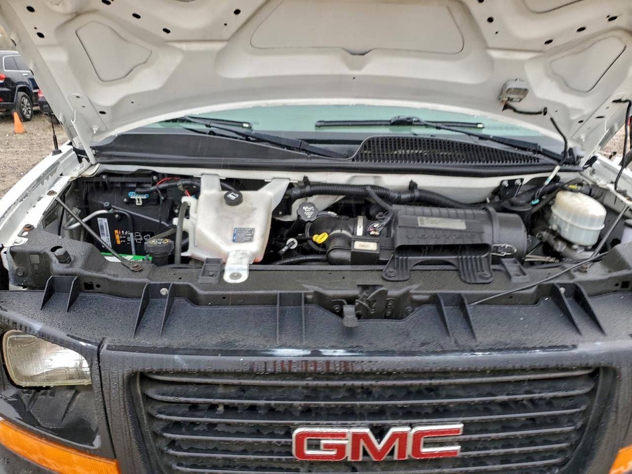 2013 GMC SAVANA G2500 photo 12