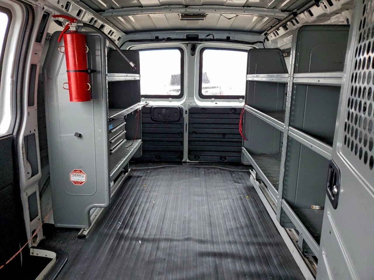 2013 GMC SAVANA G2500 photo 10
