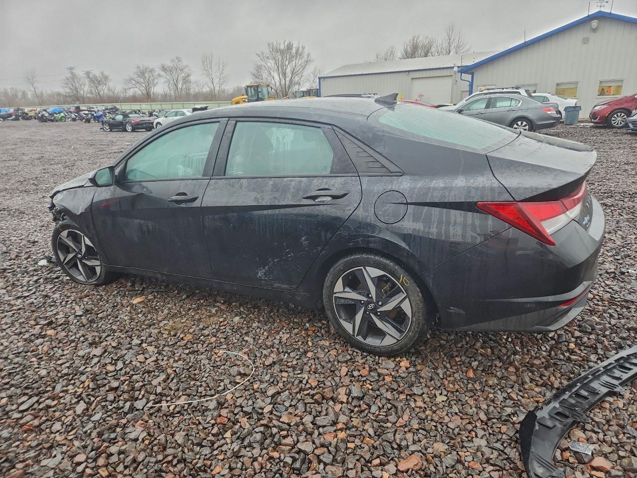 2023 HYUNDAI ELANTRA SEL photo 2