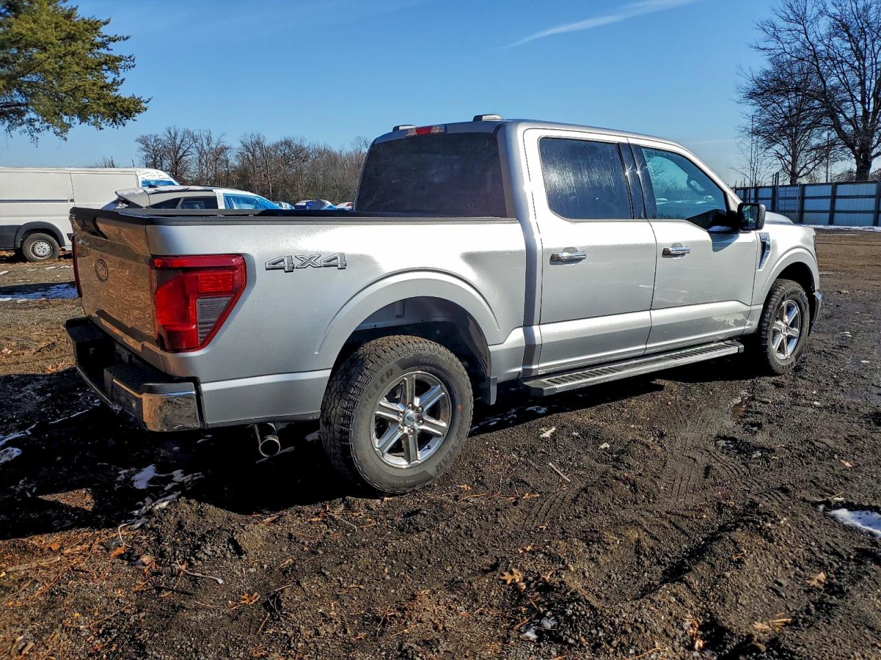 2025 FORD F150 XLT photo 3