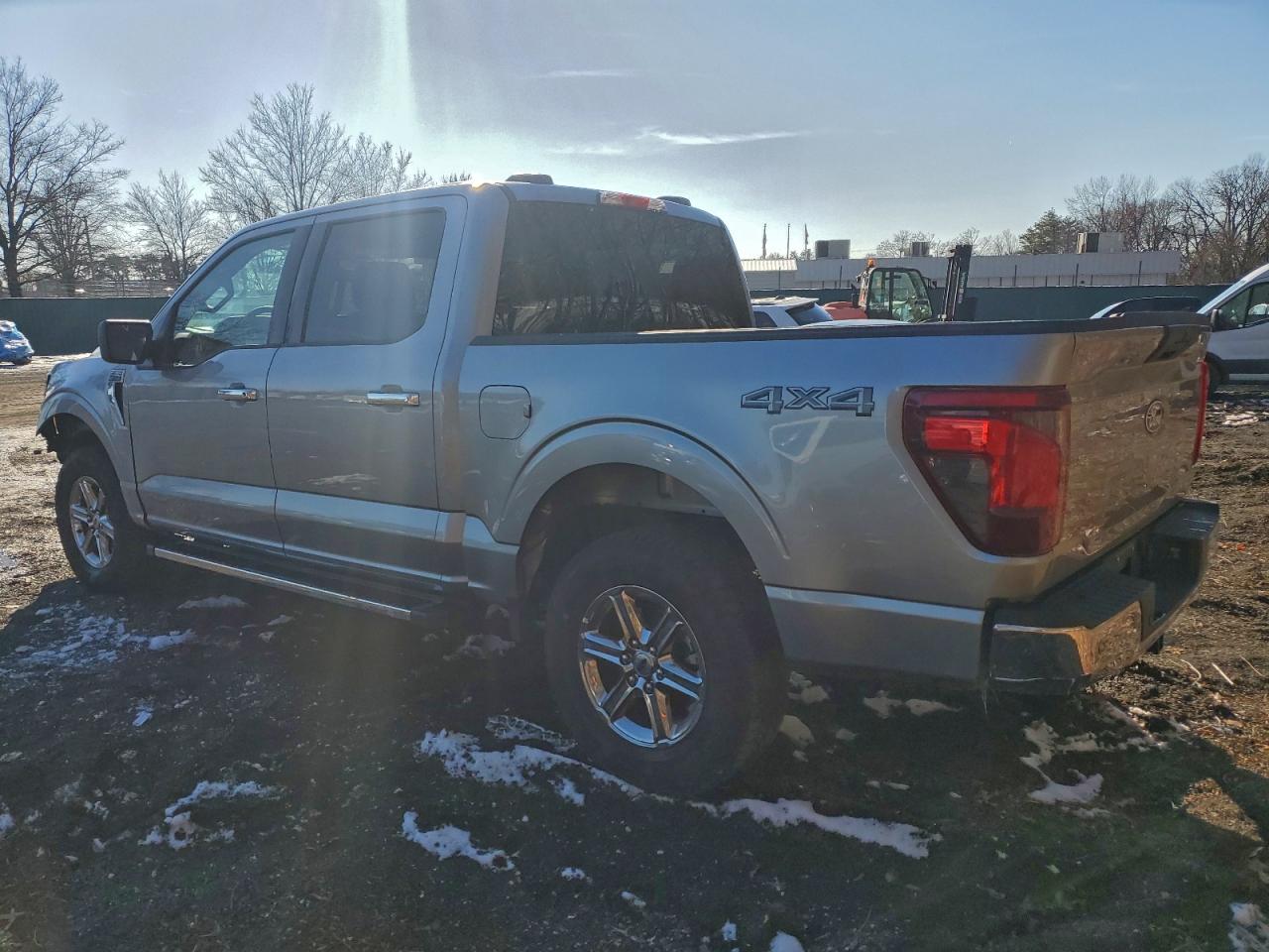 2025 FORD F150 XLT photo 2