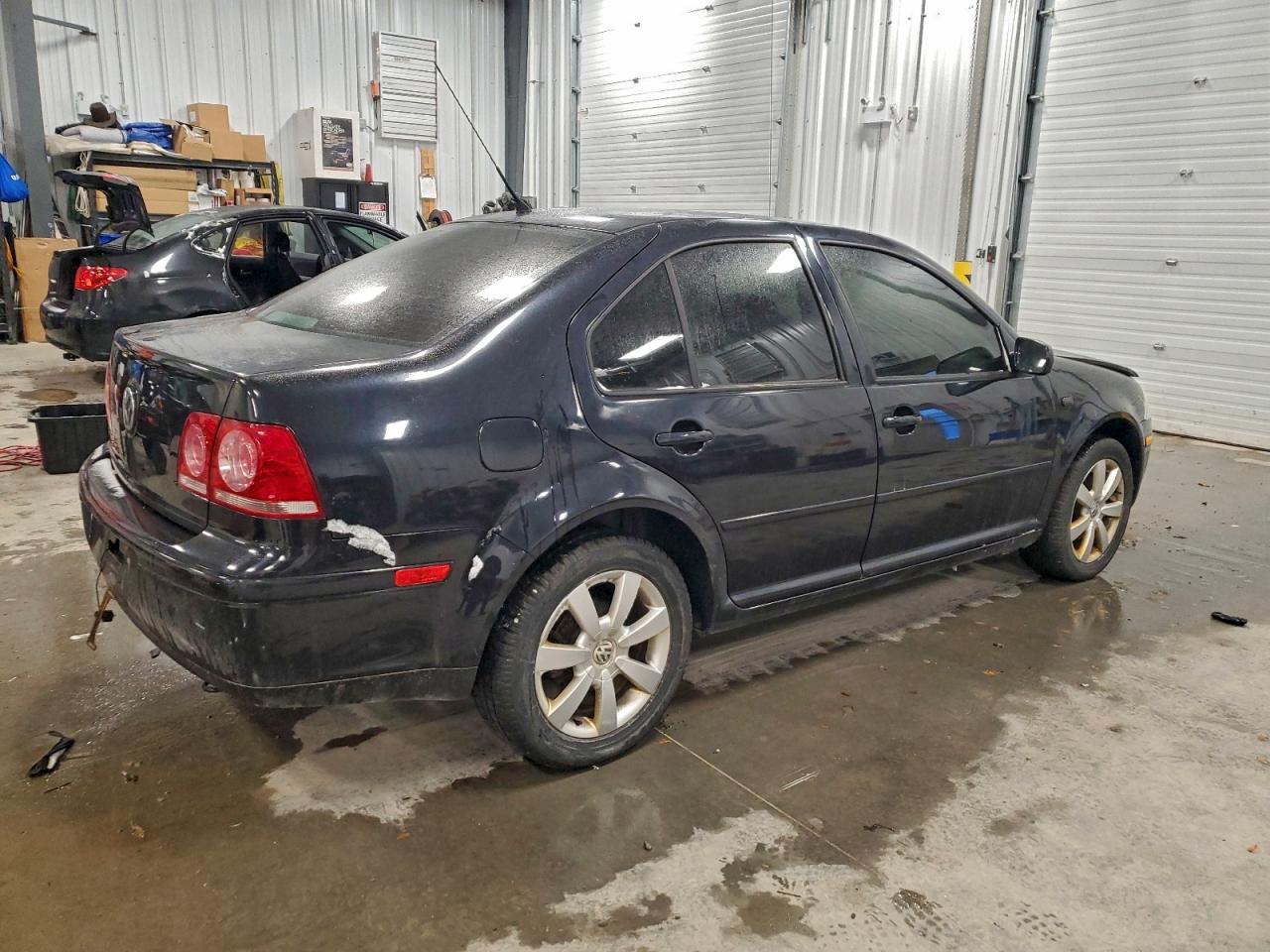 2008 VOLKSWAGEN CITY JETTA photo 3