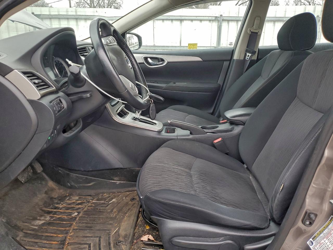 2015 NISSAN SENTRA S photo 7