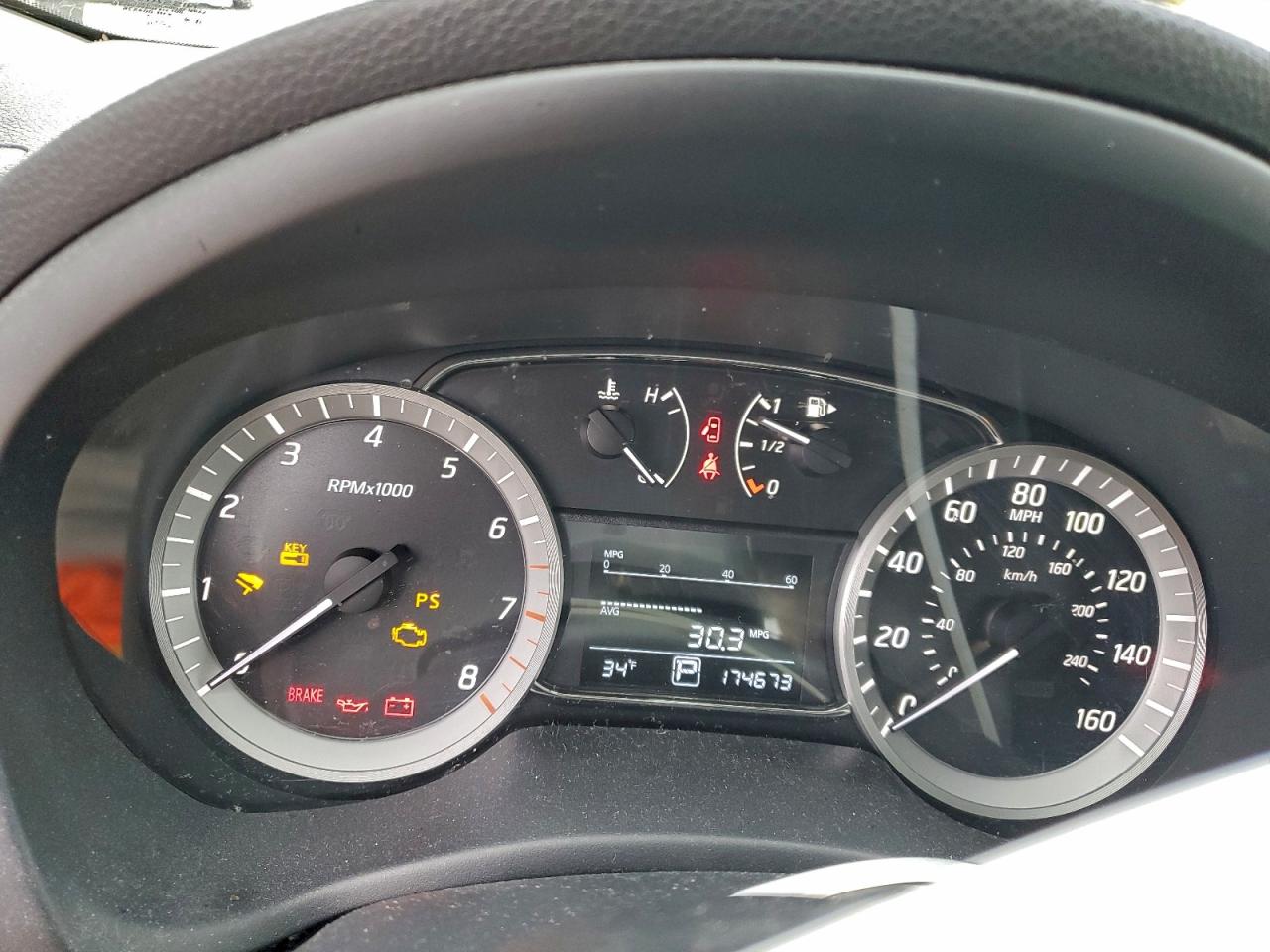 2015 NISSAN SENTRA S photo 9