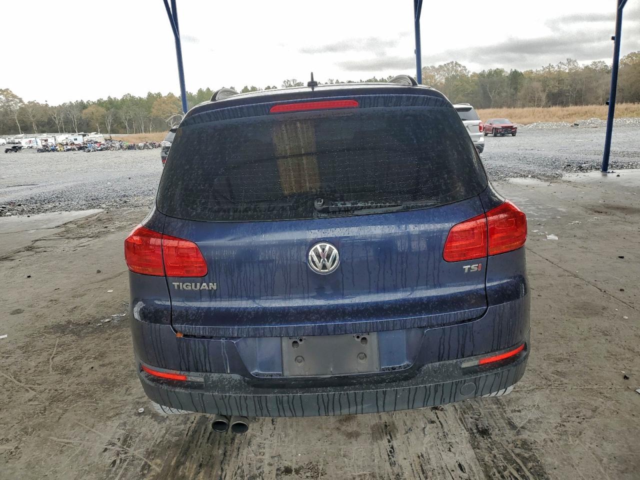 2016 VOLKSWAGEN TIGUAN S photo 6