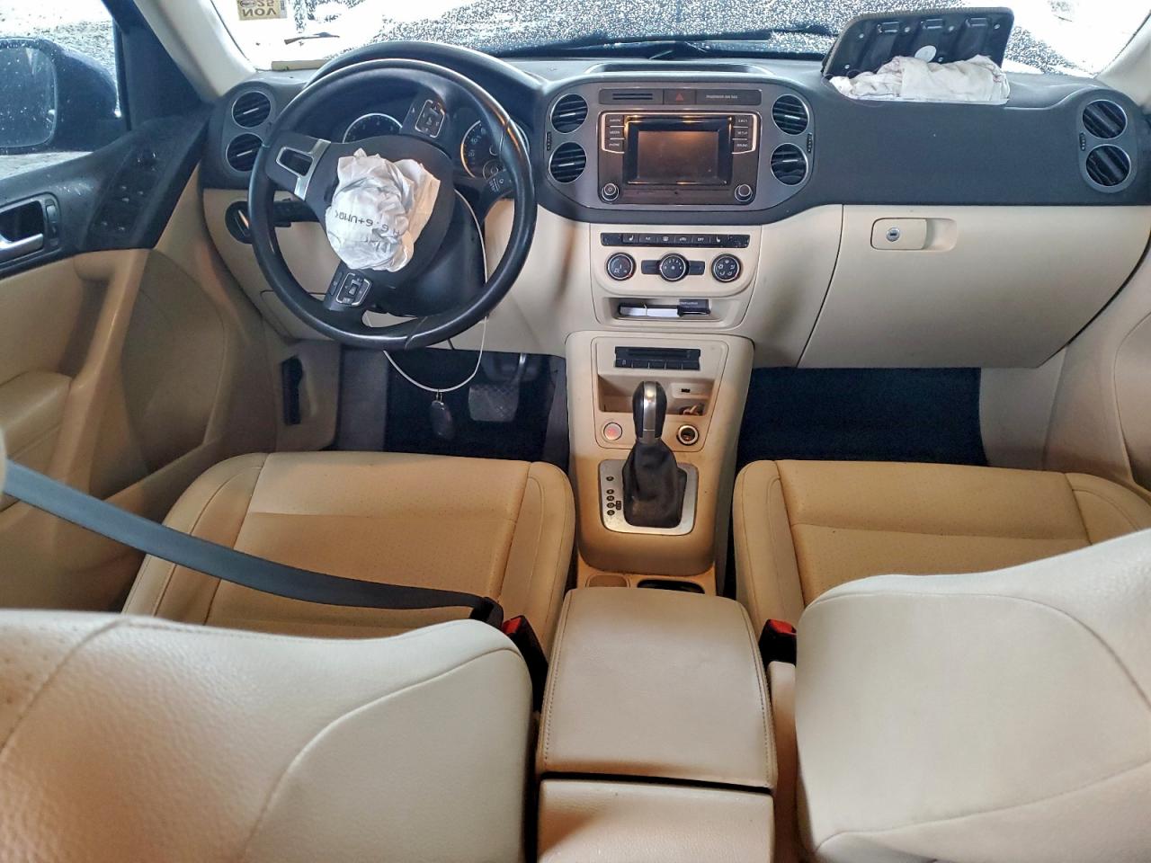 2016 VOLKSWAGEN TIGUAN S photo 8