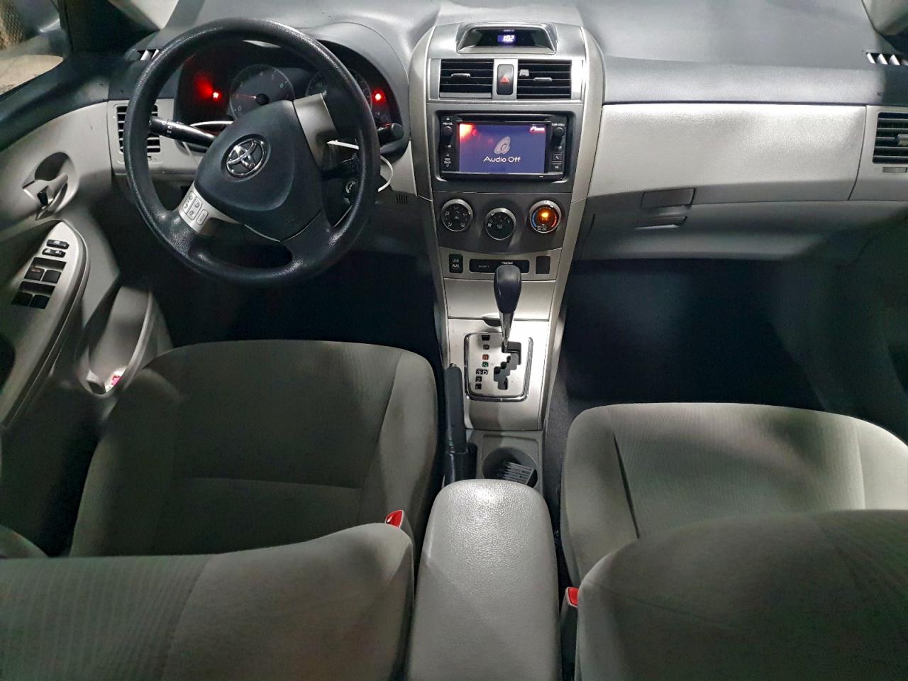 2013 TOYOTA COROLLA BASE photo 8