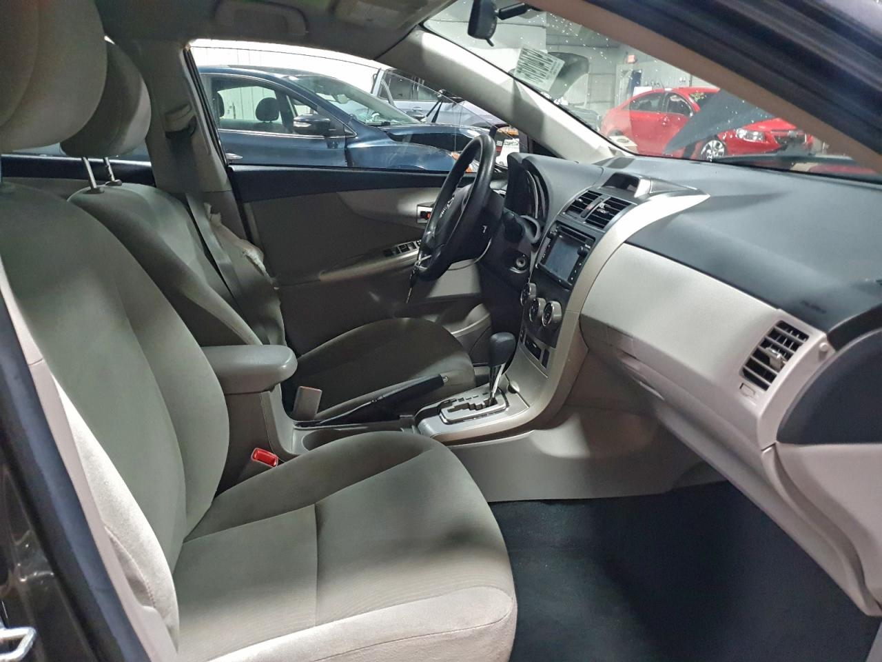2013 TOYOTA COROLLA BASE photo 7