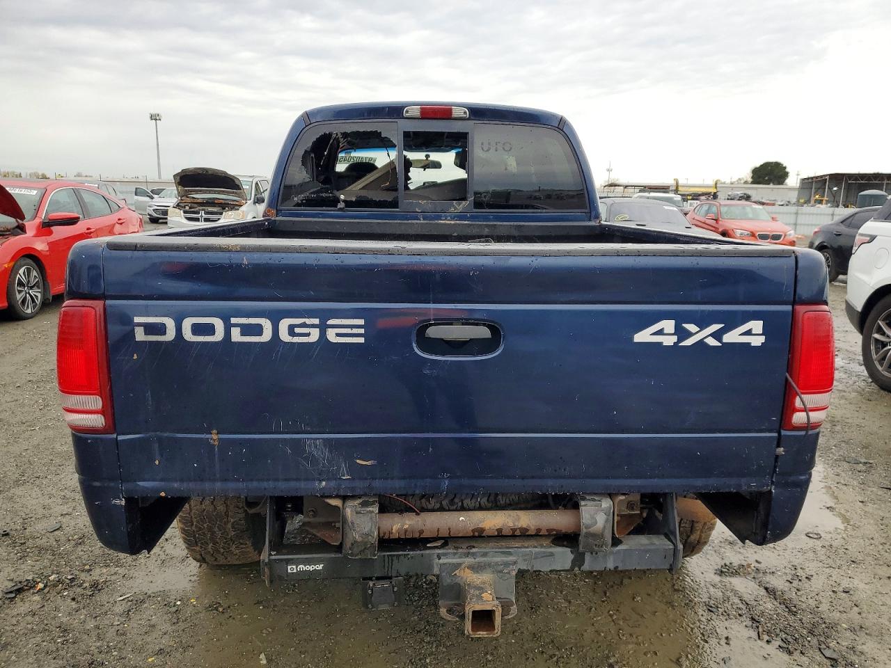 2002 DODGE DAKOTA QUAD SLT photo 6