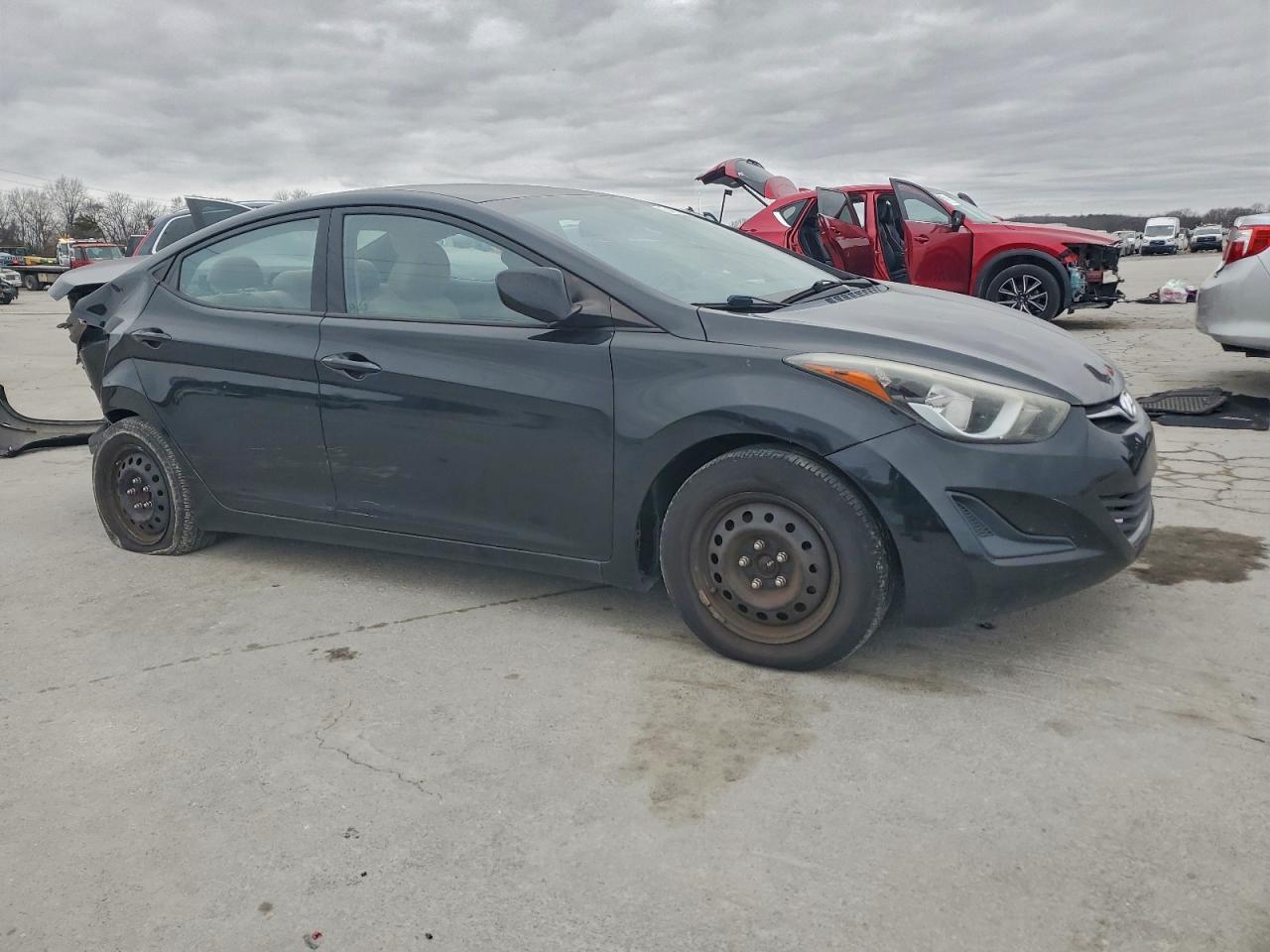 2016 HYUNDAI ELANTRA SE photo 4