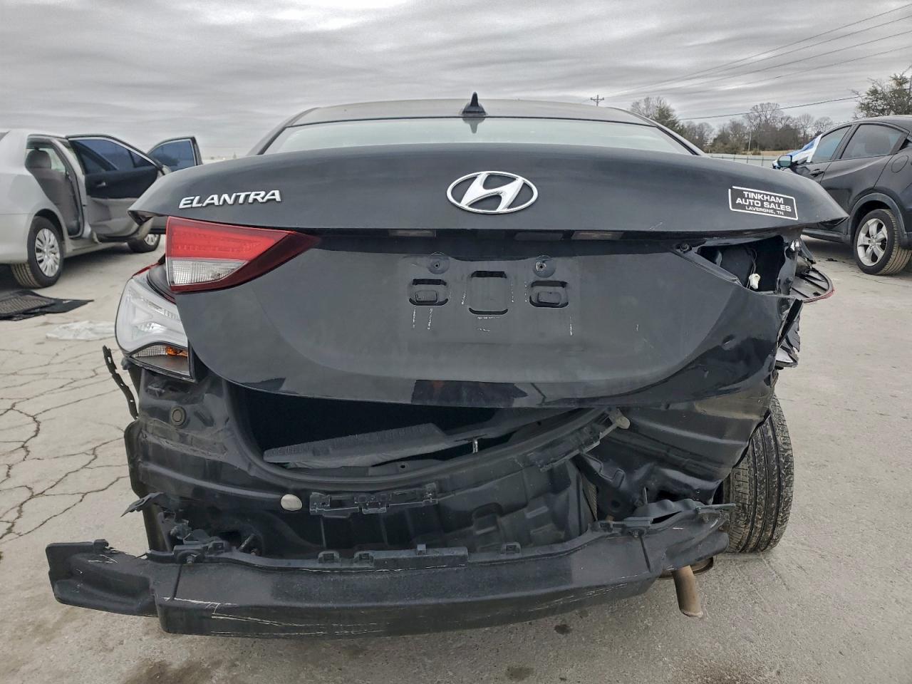 2016 HYUNDAI ELANTRA SE photo 6