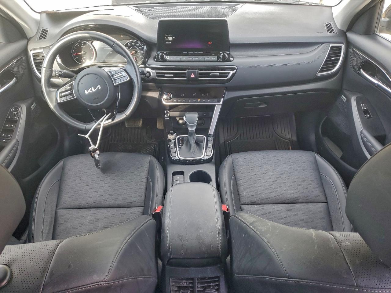 2023 KIA SELTOS SX photo 8