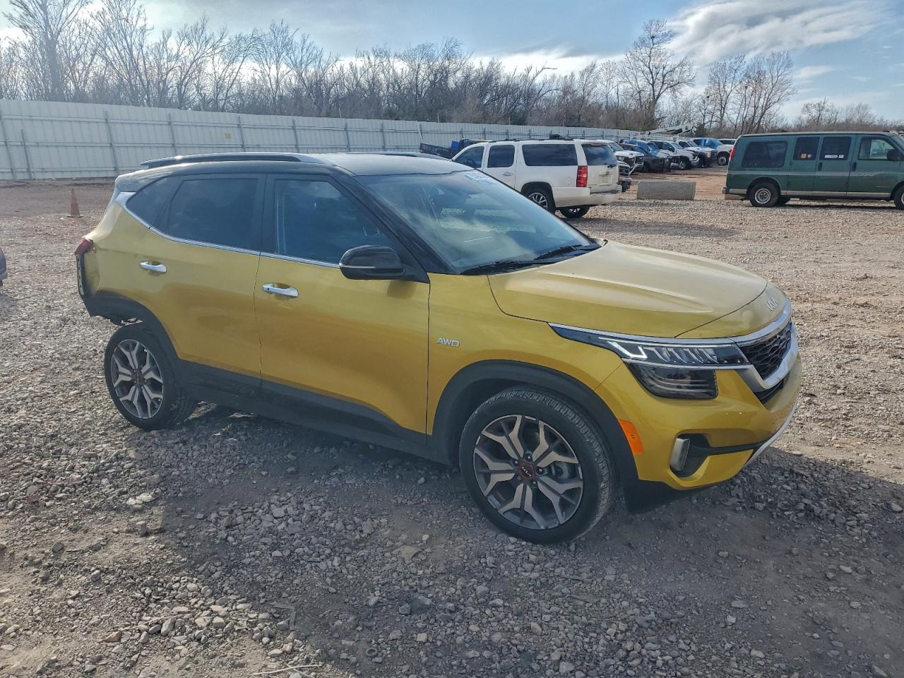 2023 KIA SELTOS SX photo 4