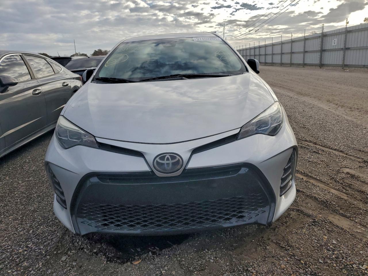 2018 TOYOTA COROLLA L photo 5