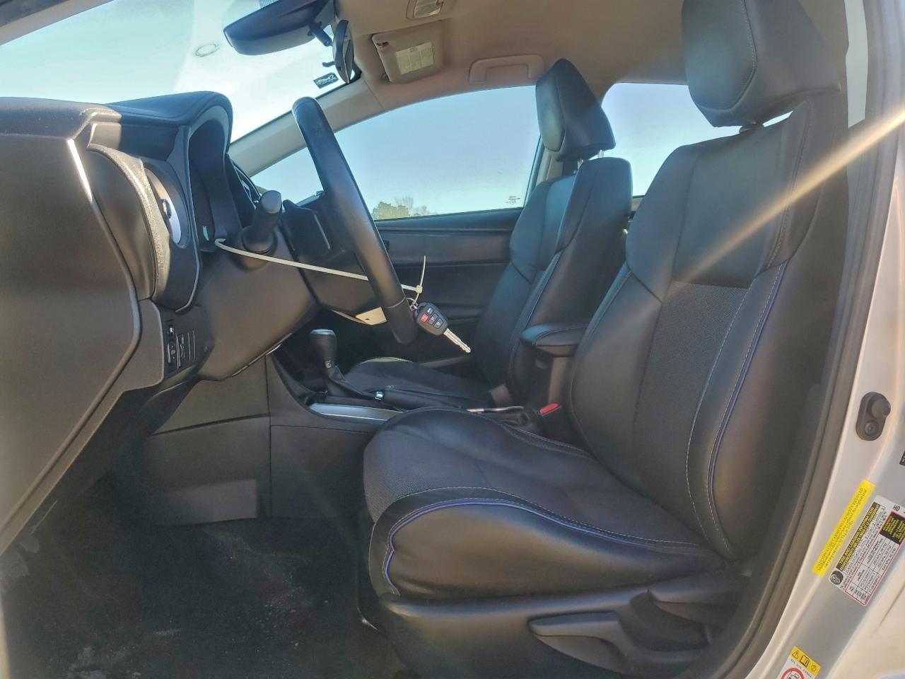 2018 TOYOTA COROLLA L photo 7