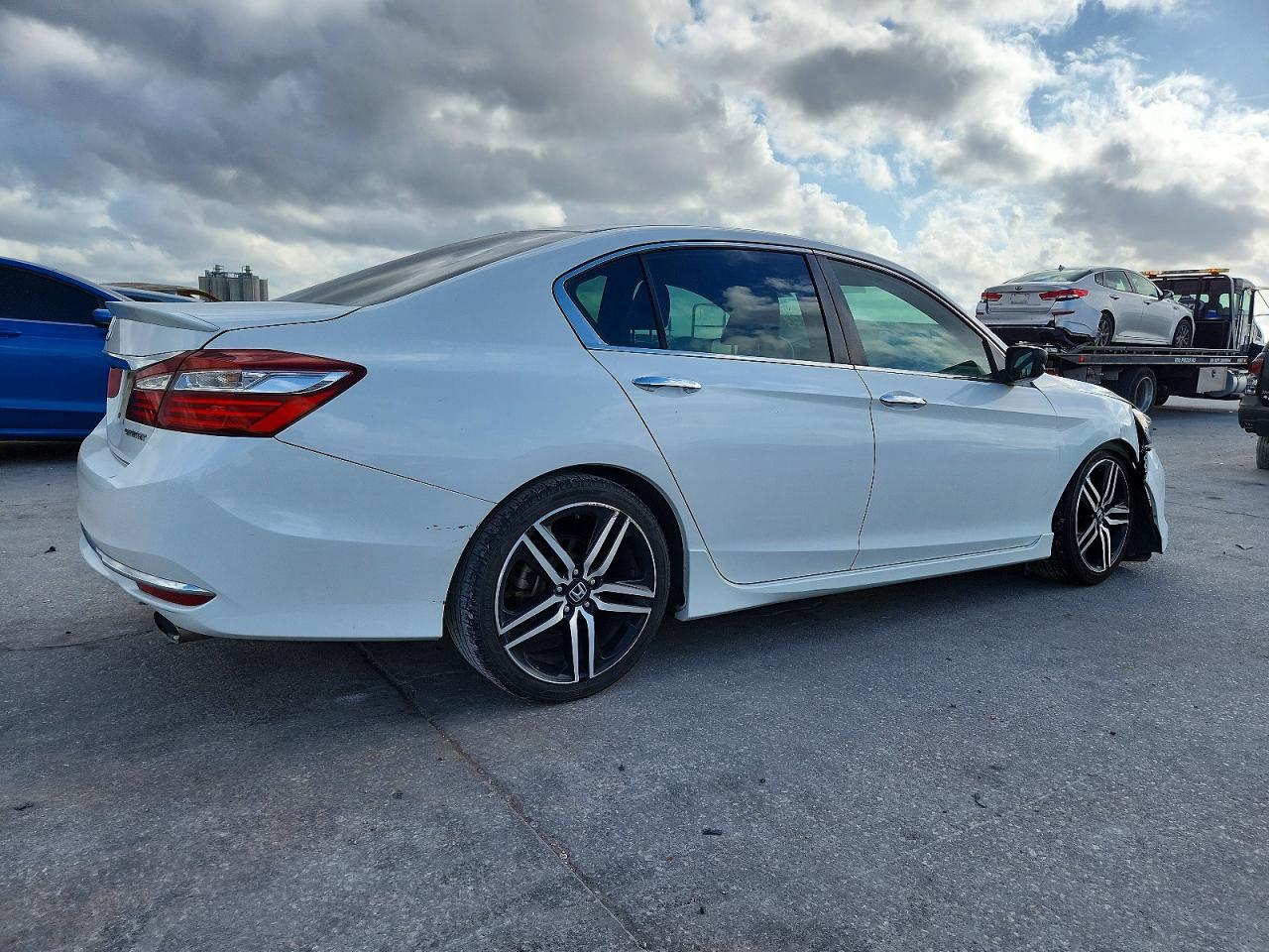 2016 HONDA ACCORD SPORT photo 7