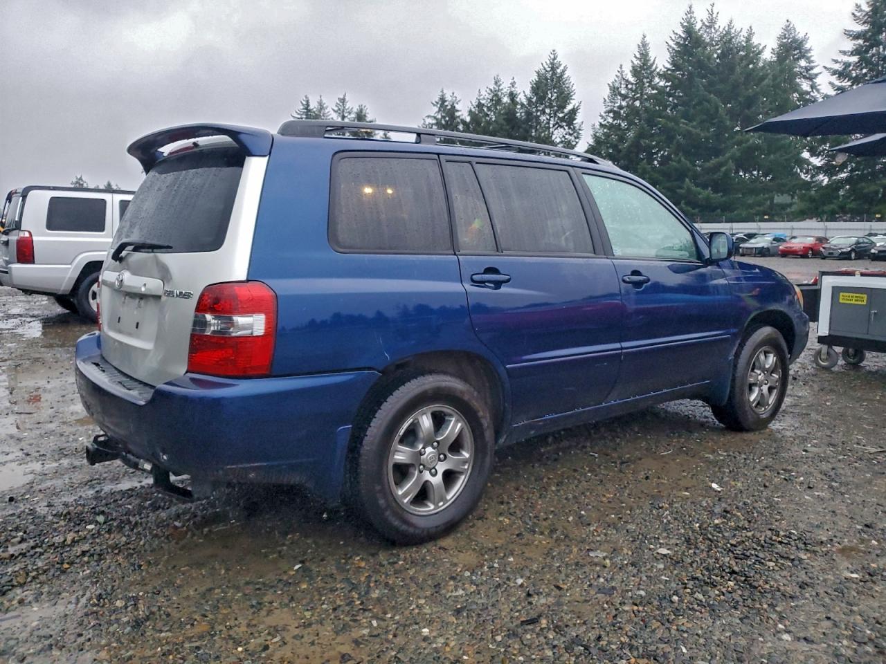 2005 TOYOTA HIGHLANDER LIMITED photo 3