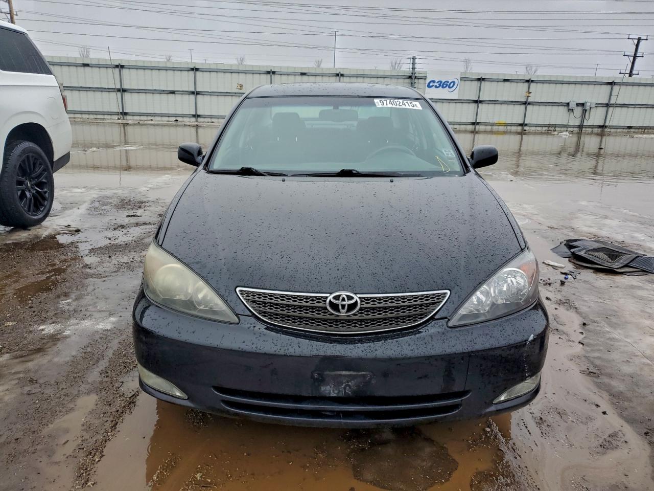 2004 TOYOTA CAMRY LE photo 5