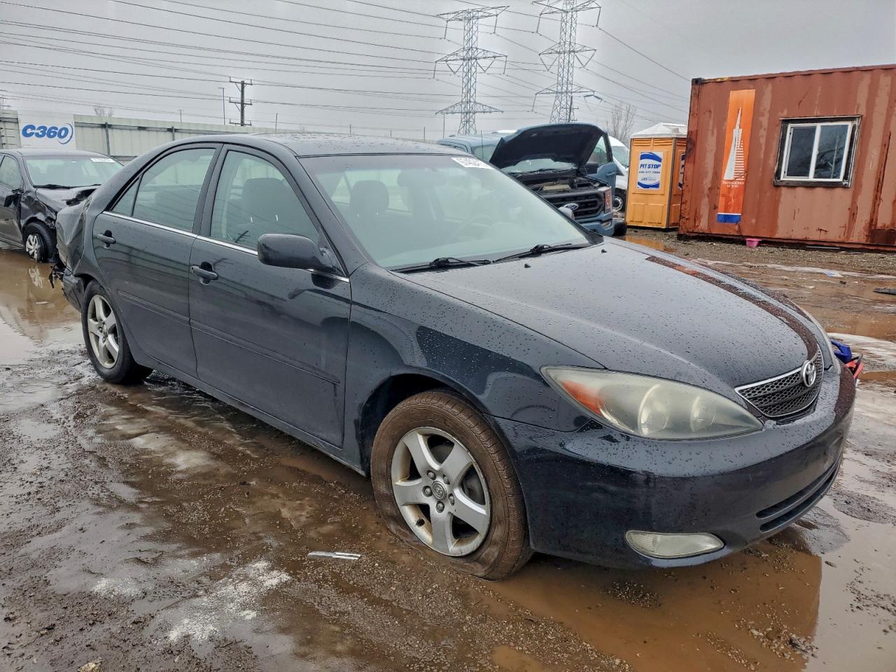 2004 TOYOTA CAMRY LE photo 4