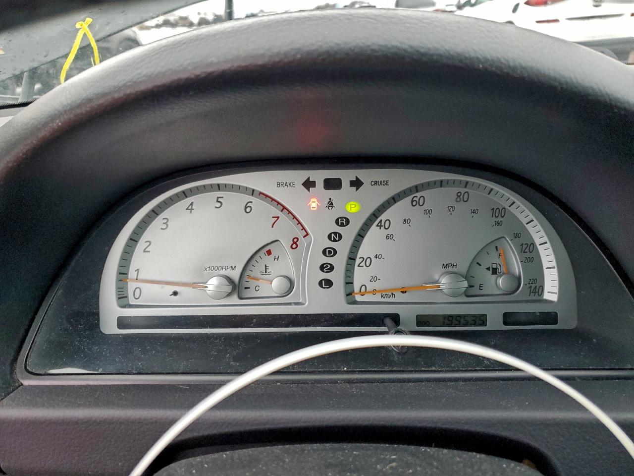 2004 TOYOTA CAMRY LE photo 9