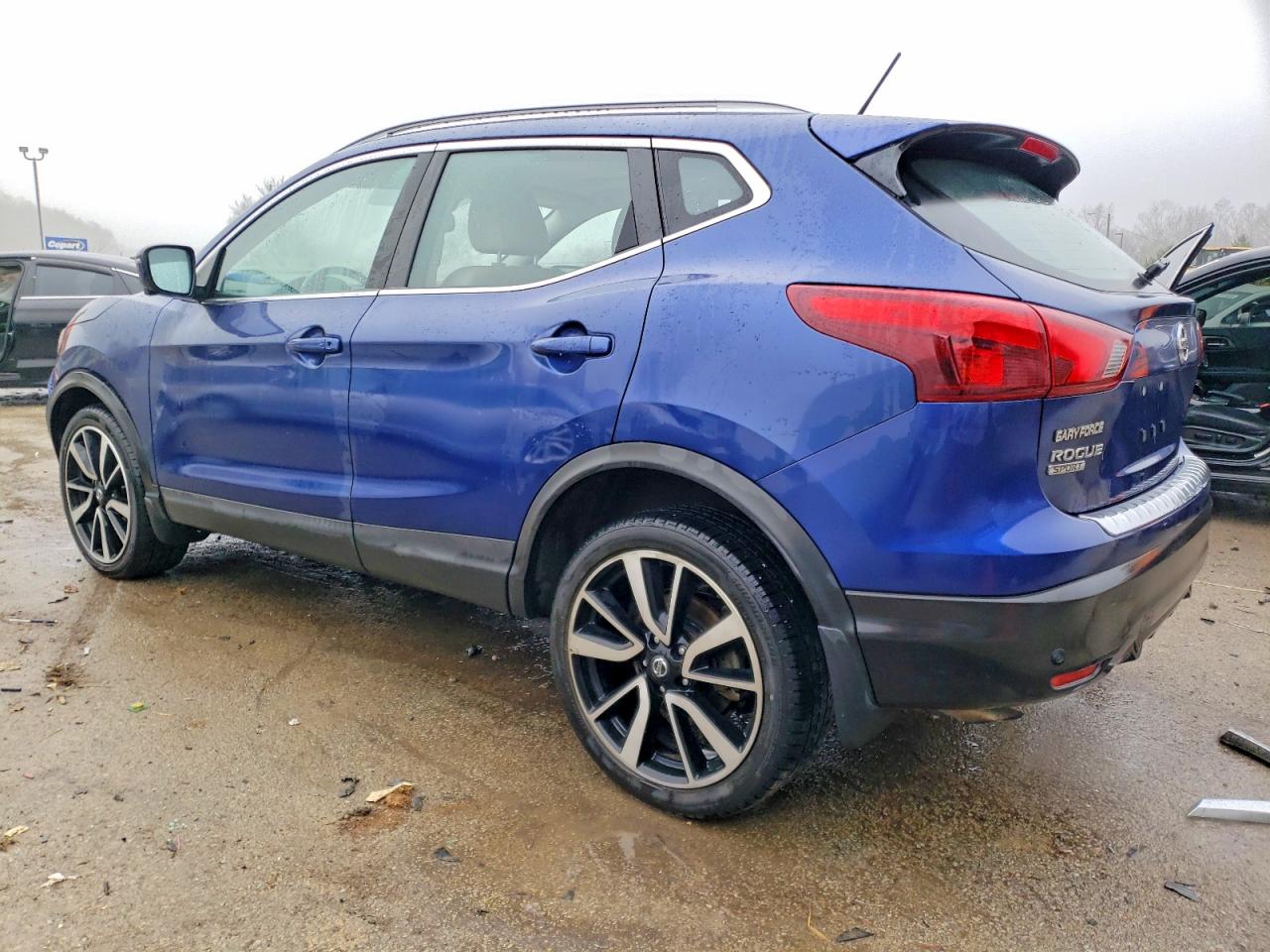 2019 NISSAN ROGUE SPORT S photo 2