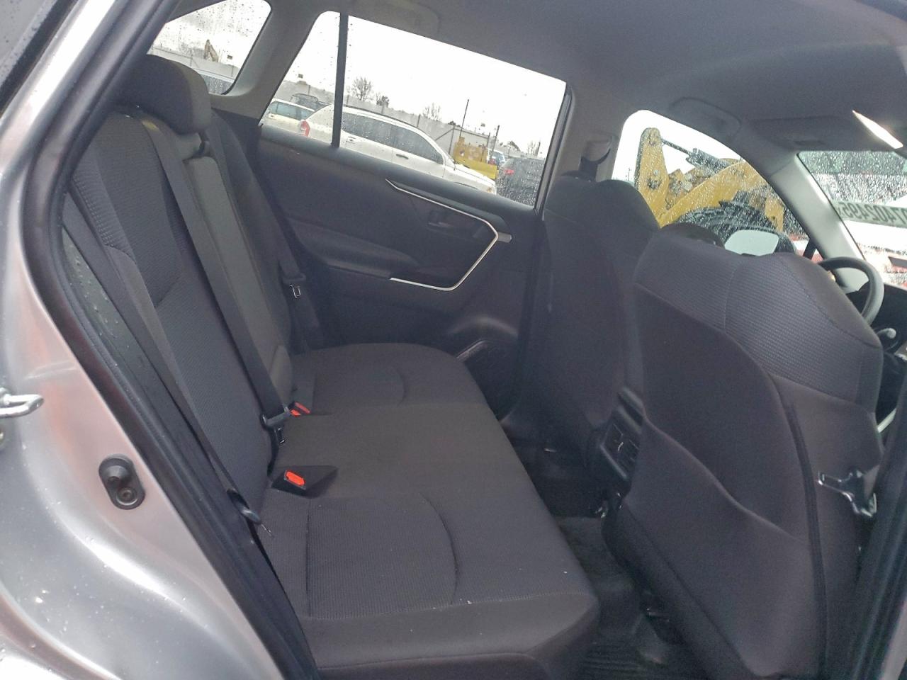 2022 TOYOTA RAV4 LE photo 21
