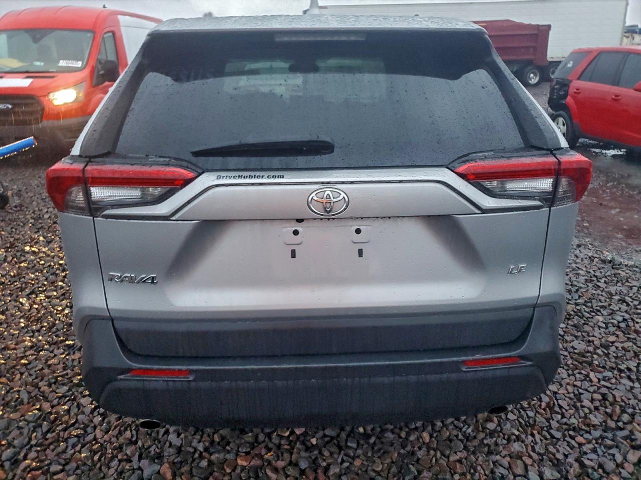 2022 TOYOTA RAV4 LE photo 11