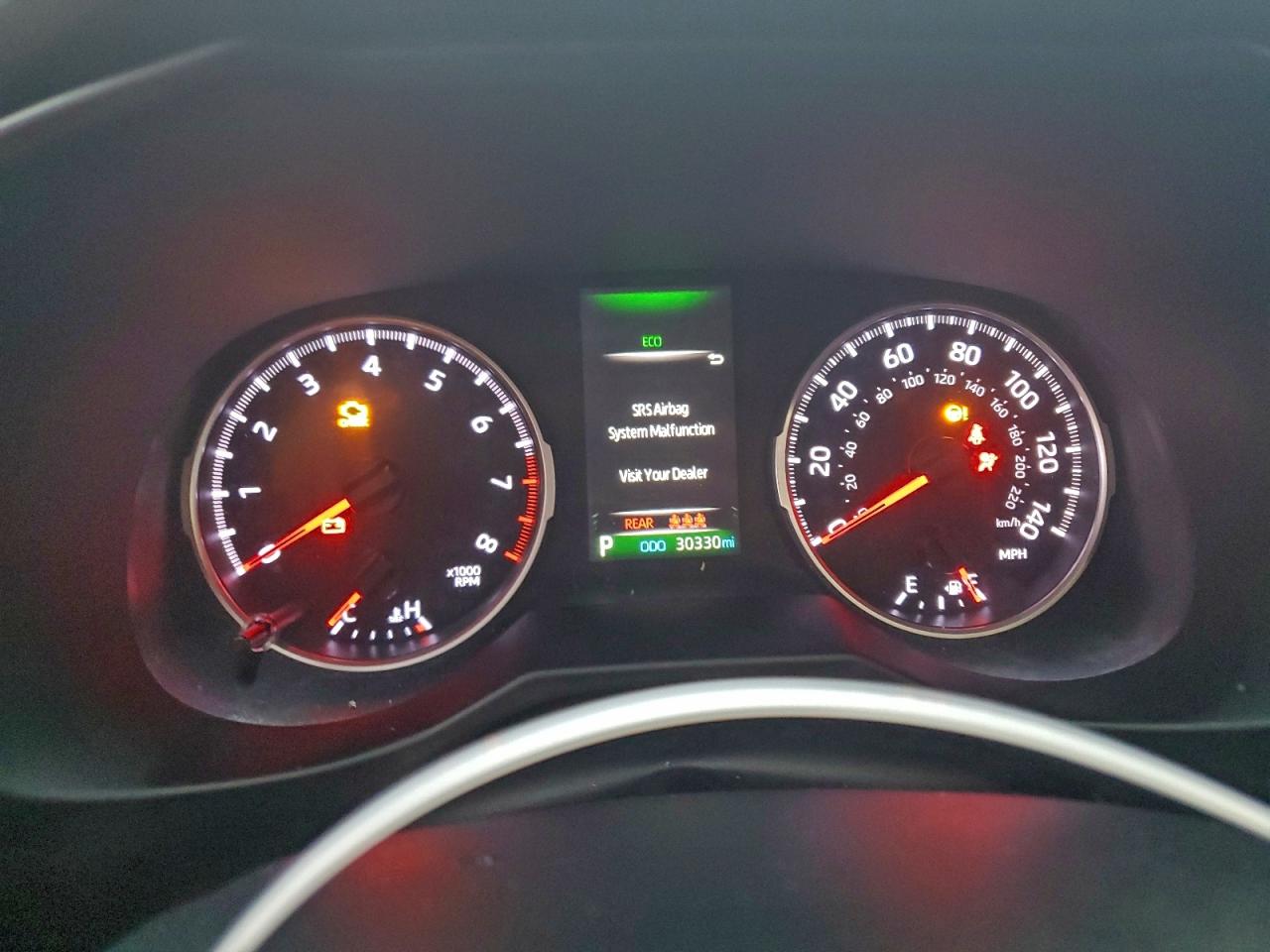 2022 TOYOTA RAV4 LE photo 17