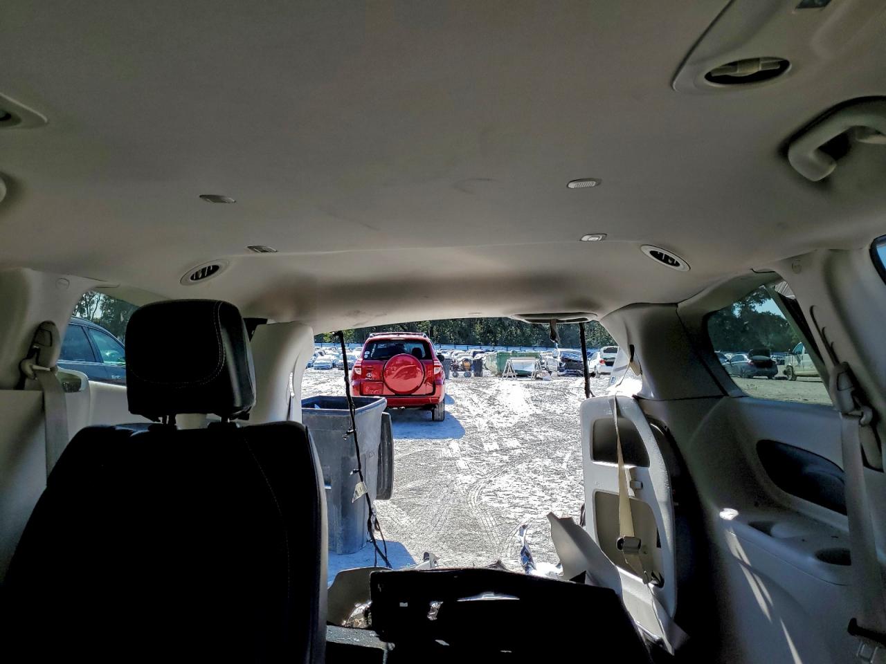 2024 CHRYSLER PACIFICA TOURING L photo 10