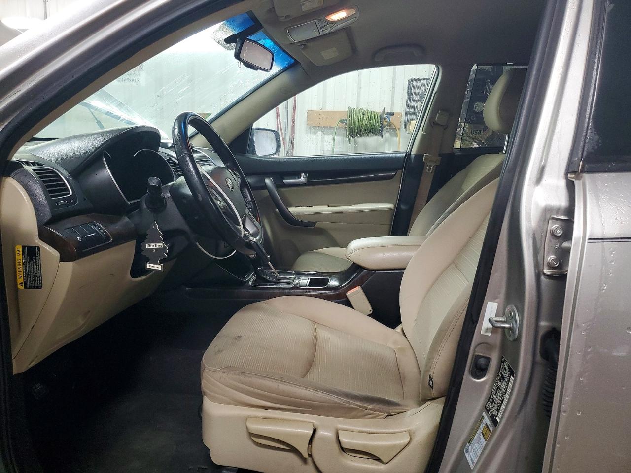 2014 KIA SORENTO LX photo 7