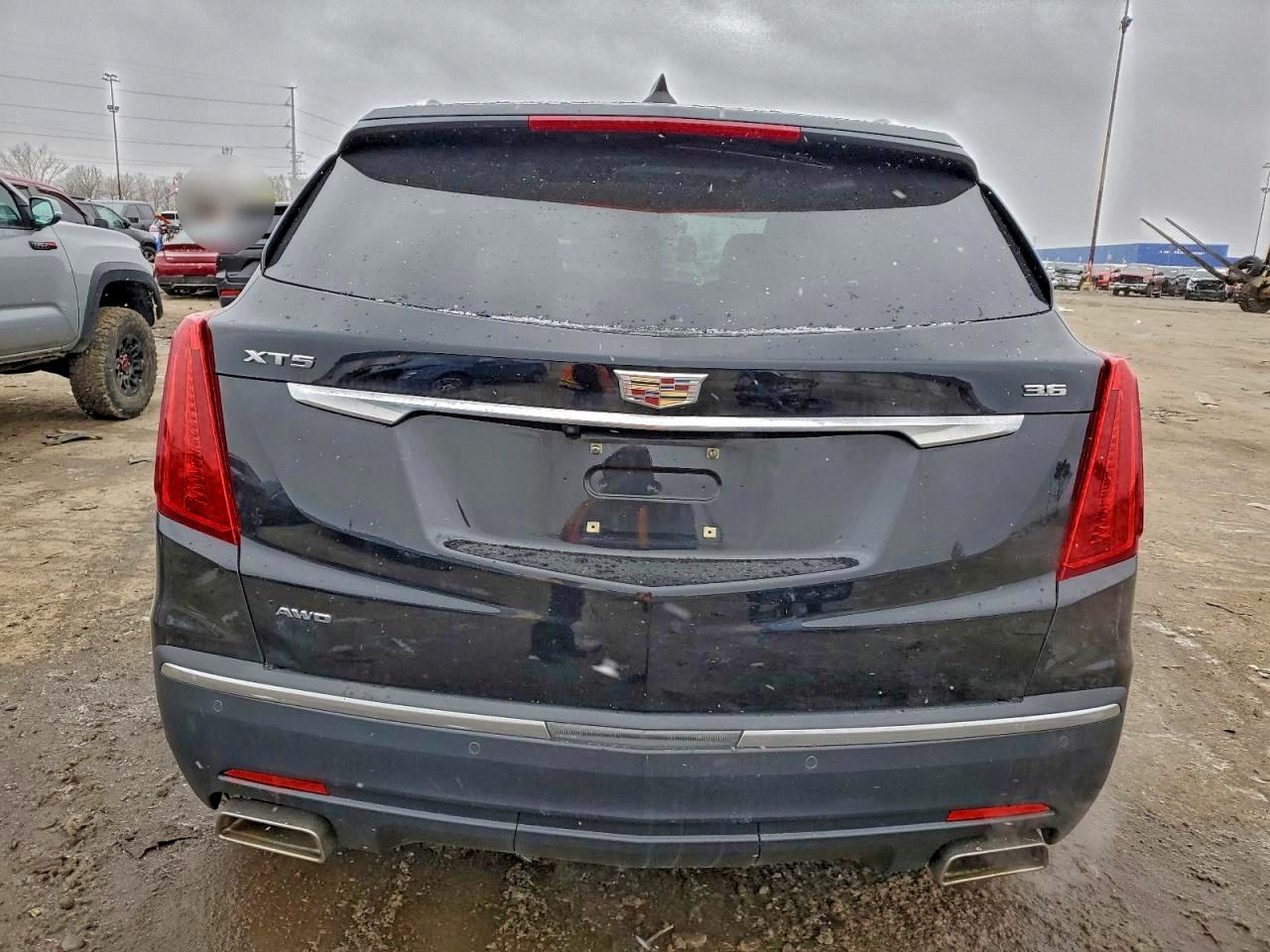 2018 CADILLAC XT5 LUXURY photo 6