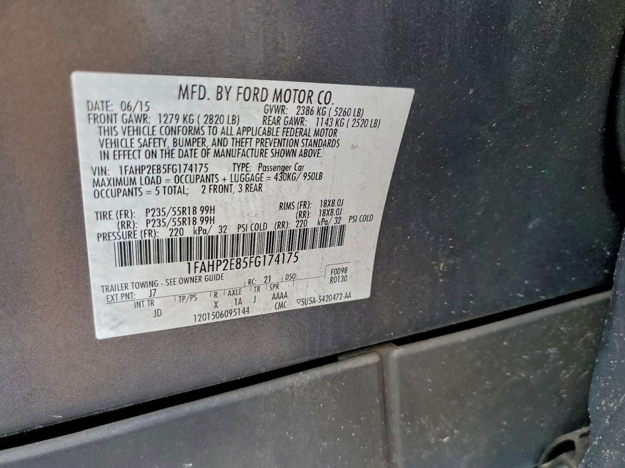 2015 FORD TAURUS SEL photo 12